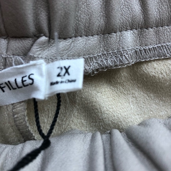 Avec Les Filles Faux Leather Paper Bag Shorts Size 2X NWT - Picture 7 of 13